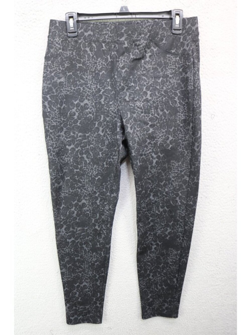 Sanctuary Animal Print Black Leggings-Size Large-Stretchy-Athlesiure